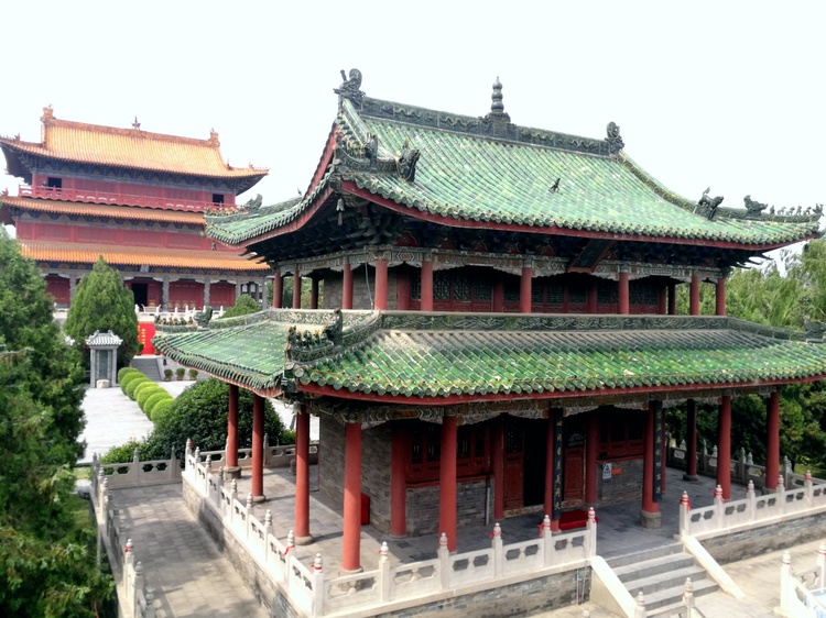 贪吃蛇攻略：掌握技巧，成为游戏王者